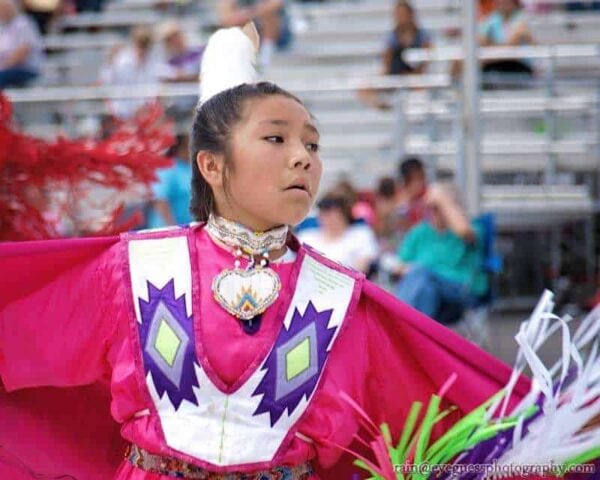 43 Vibrant Photos from the Meswaki Pow Wow 43 Vibrant Photos from the Meswaki Pow Wow