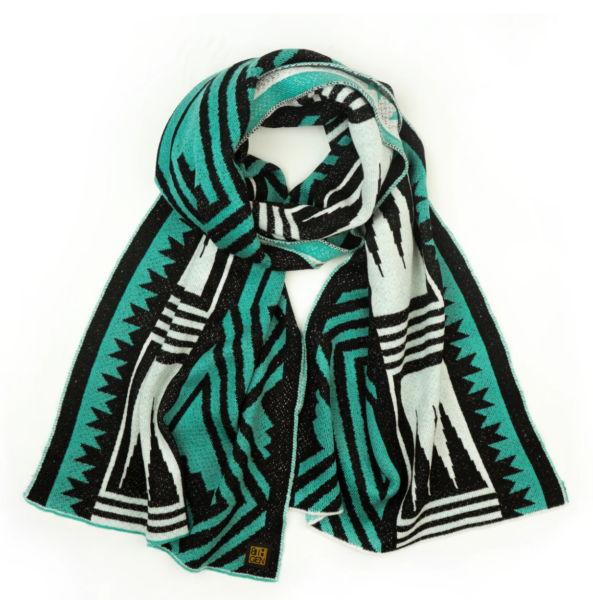 8th Gen scarf