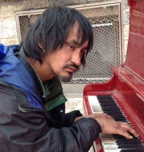 Viral Video: First Nations Piano Man Delights Internet