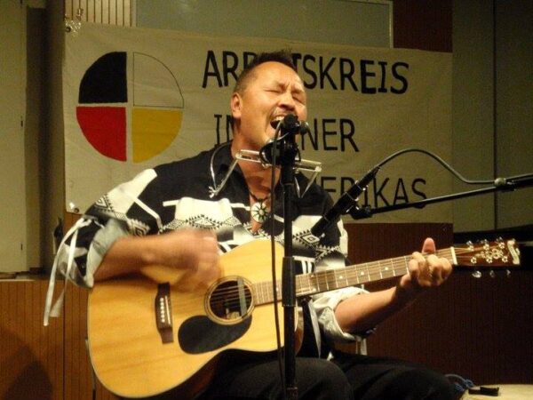 Listen to Tom Petty’s ‘Wildflowers’ Sung in Cree Language! Listen to Tom Petty’s ‘Wildflowers’ Sung in Cree Language!