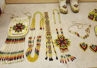 NICE 11 PIECE CUT BEADED NATIVE AMERICAN INDIAN LEGGINGS, MOCCASINS, AND BEADED SET –  eBay find of the week