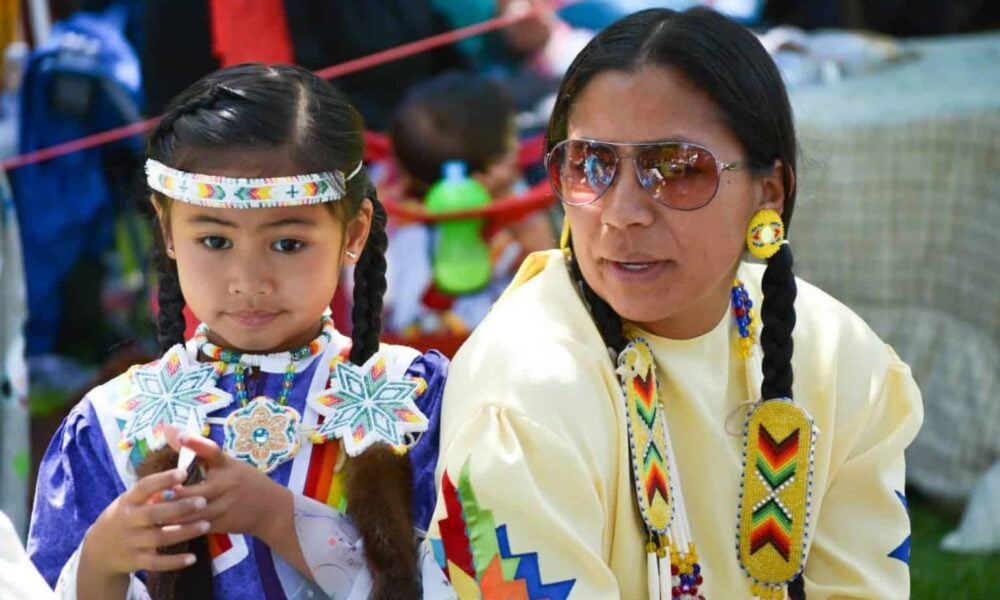 2015 UC Davis Powwow feels like family.