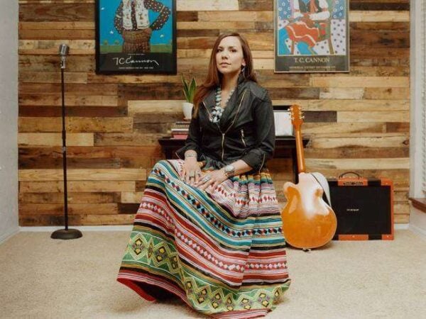 8 Native Women Fighting to Preserve Their Culture 8 Native Women Fighting to Preserve Their Culture