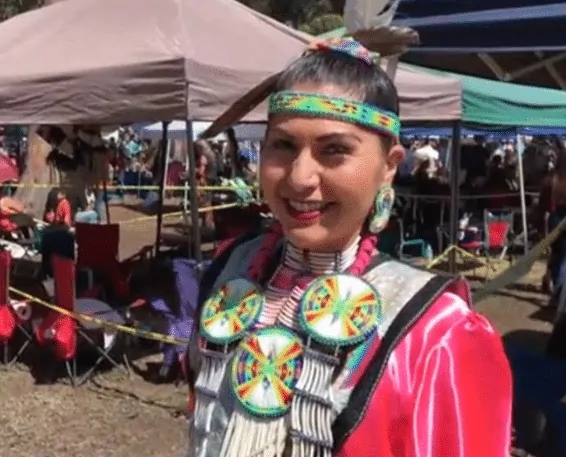 Michelle McCauley (Paiute) – Powwows.com Dancer Profile