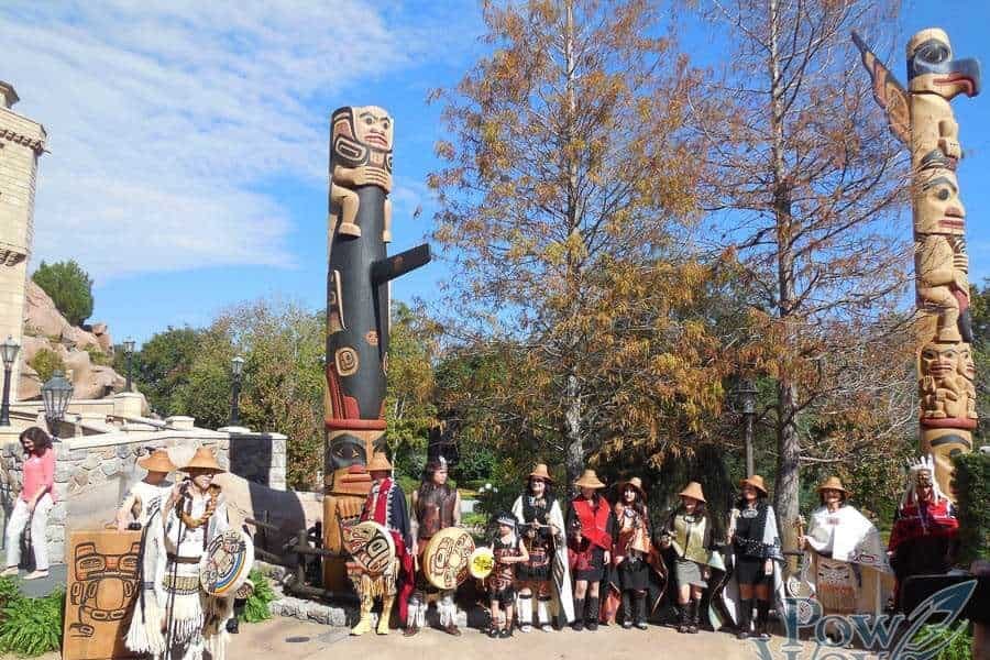 Git Hoan Dancers Dedicate New Totems Poles at Epcot – Walt Disney World