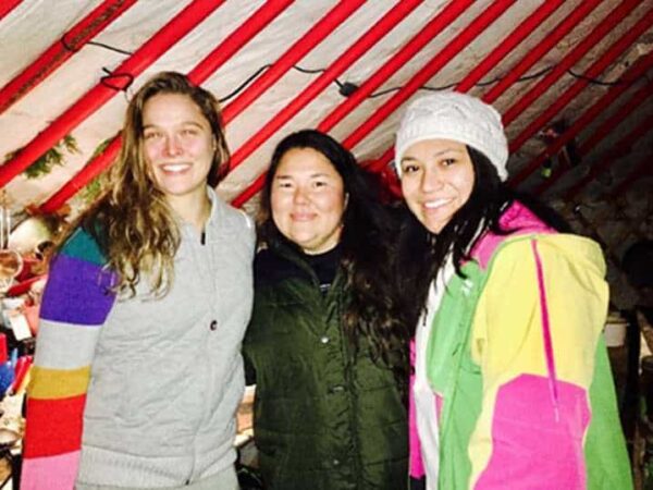 More Celebs Standing with Standing Rock – Malia Obama and Ronda Rousey More Celebs Standing with Standing Rock – Malia Obama and Ronda Rousey